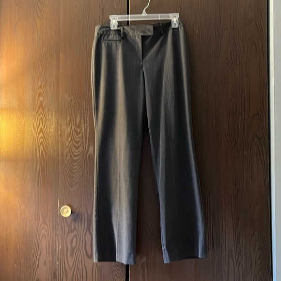 JM Collection dark gray dress pants. Size 8. - Picture 1 of 10